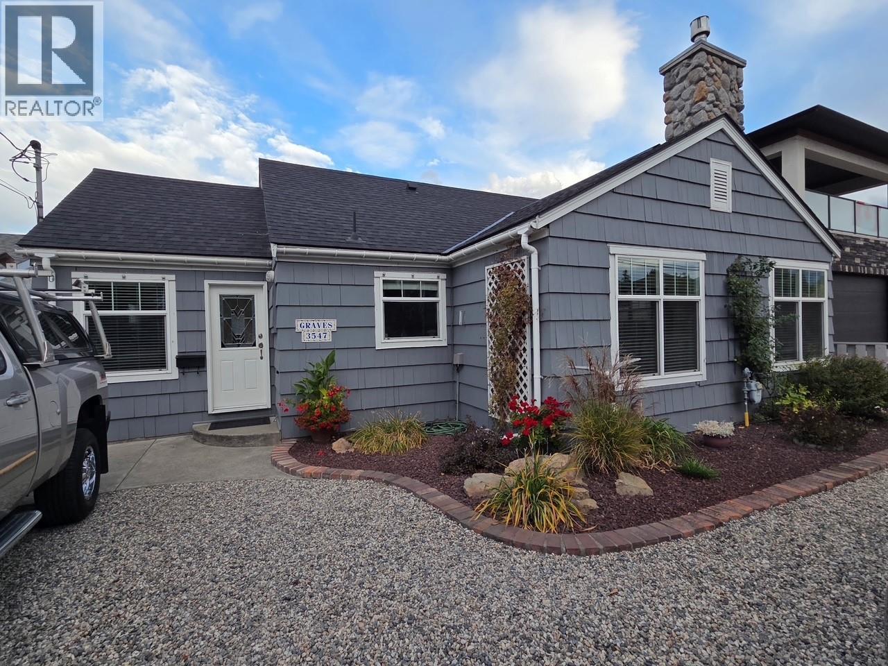 3547 Lakeshore Road, Kelowna, BC - Outdoor