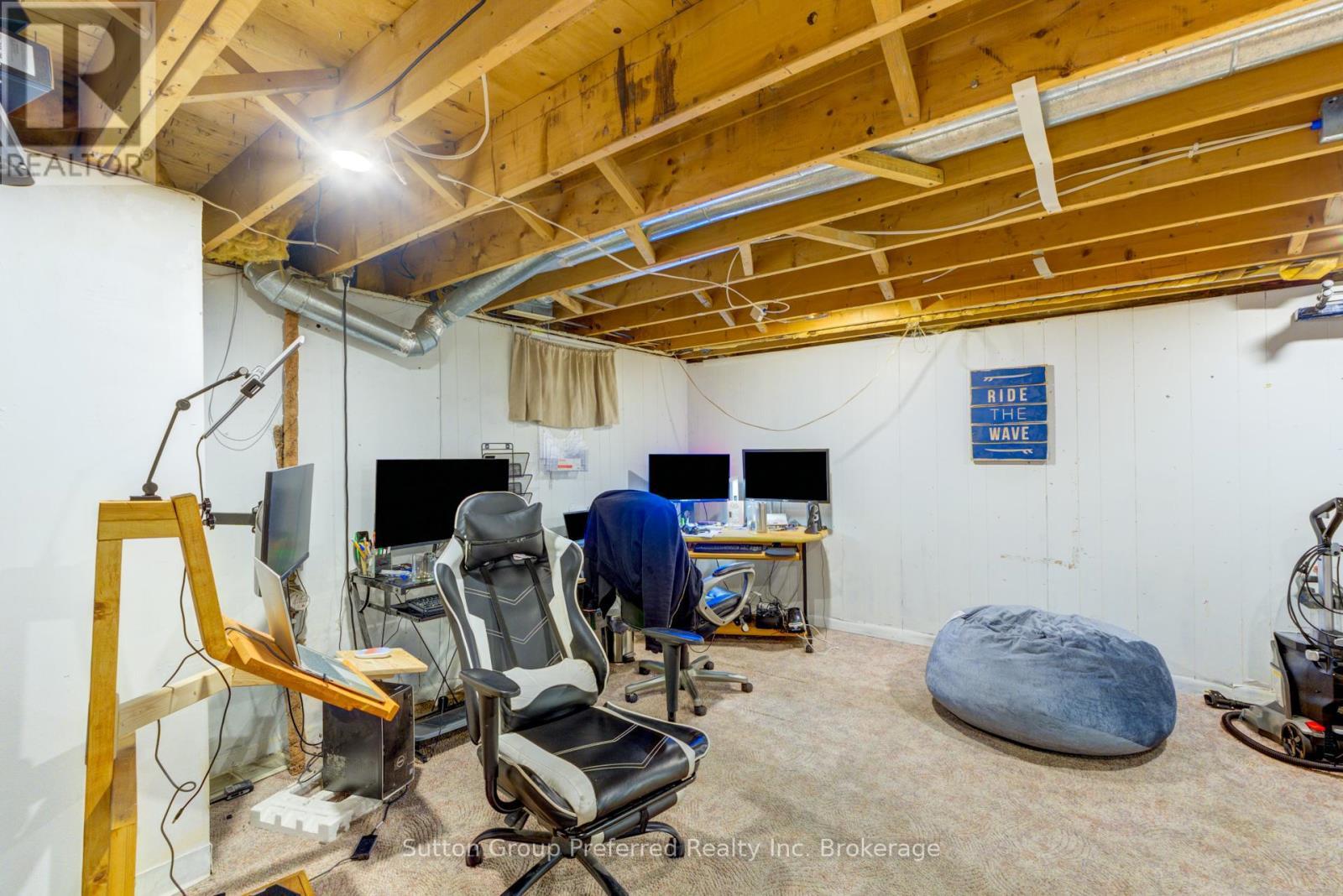 134 Keats Drive, Woodstock (Woodstock - South), ON - Indoor Photo Showing Basement