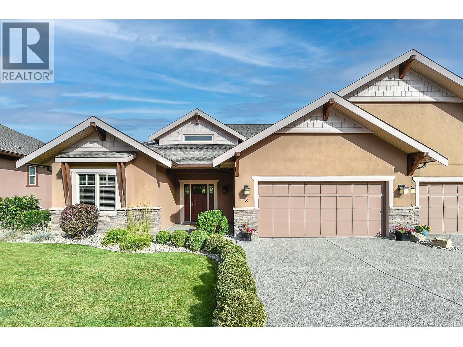 2450 Selkirk Drive Unit# 8, Kelowna, BC - Outdoor With Facade