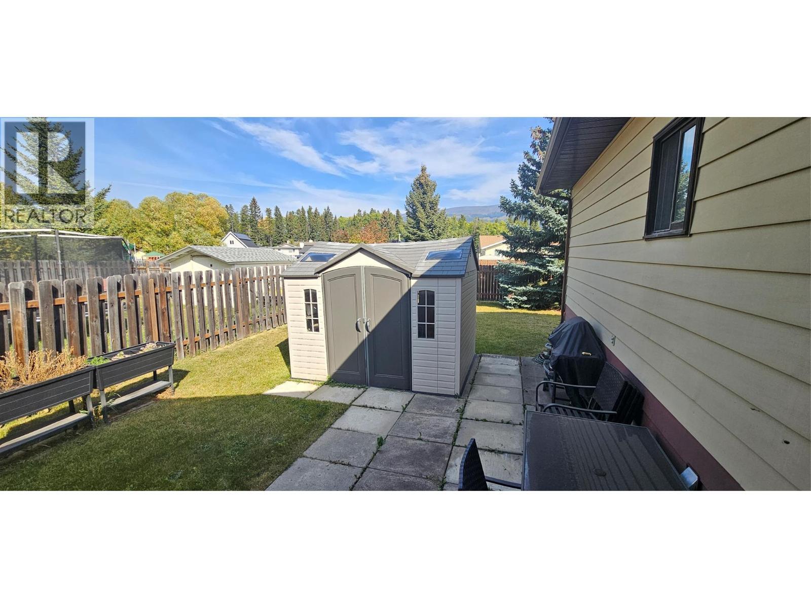 1234 Hickory Crescent, Sparwood, BC - Outdoor With Exterior