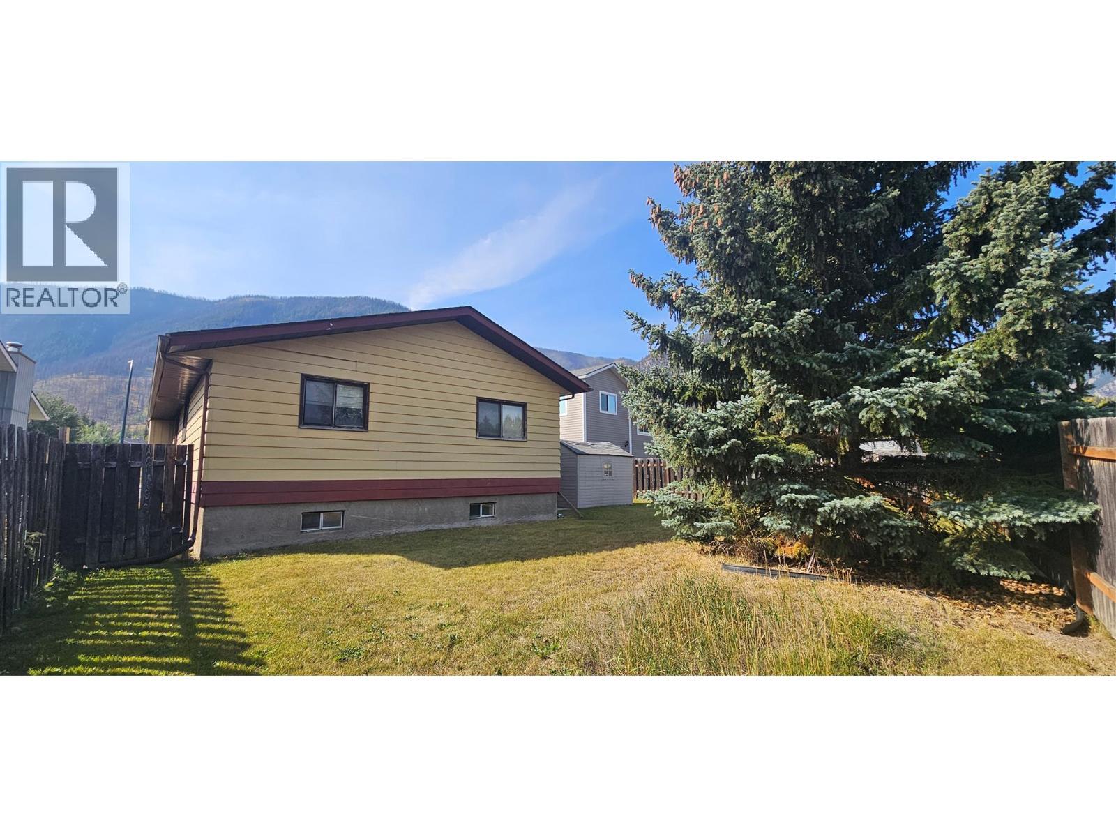1234 Hickory Crescent, Sparwood, BC - Outdoor