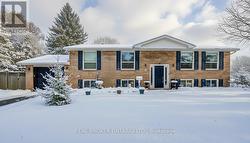 7 FOLKSTONE CRESCENT Kitchener, ON N2E 2Y9