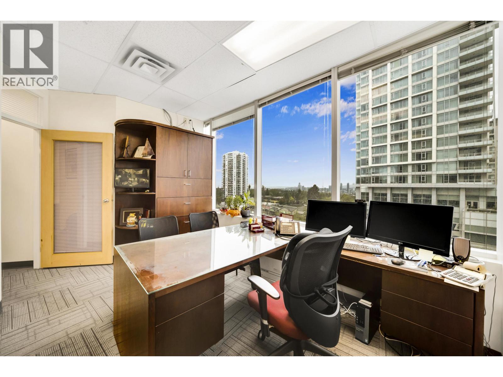 605 4538 Kingsway, Burnaby, BC