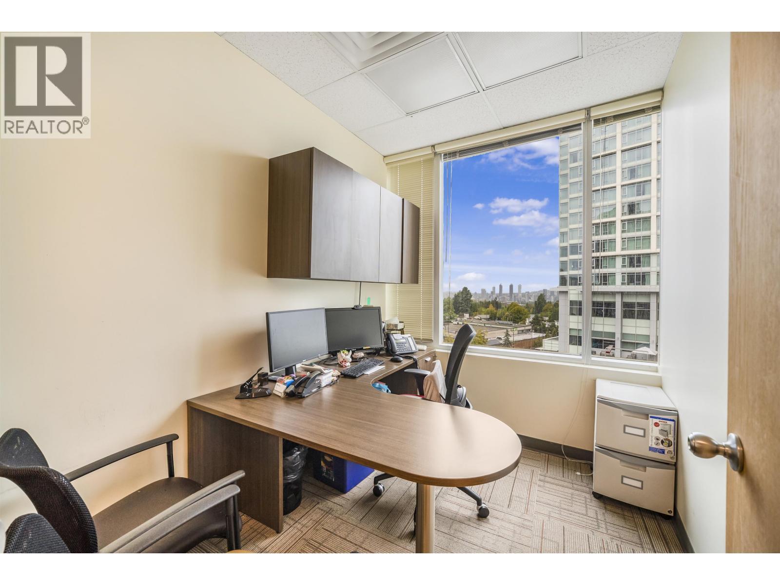 605 4538 Kingsway, Burnaby, BC