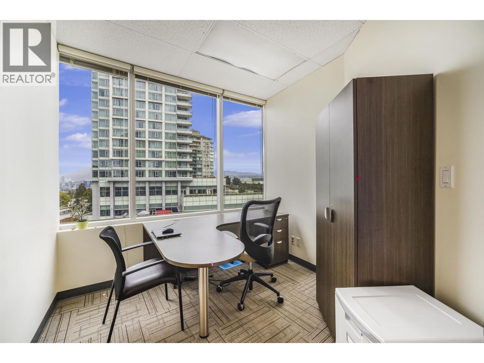 605 4538 Kingsway, Burnaby, BC