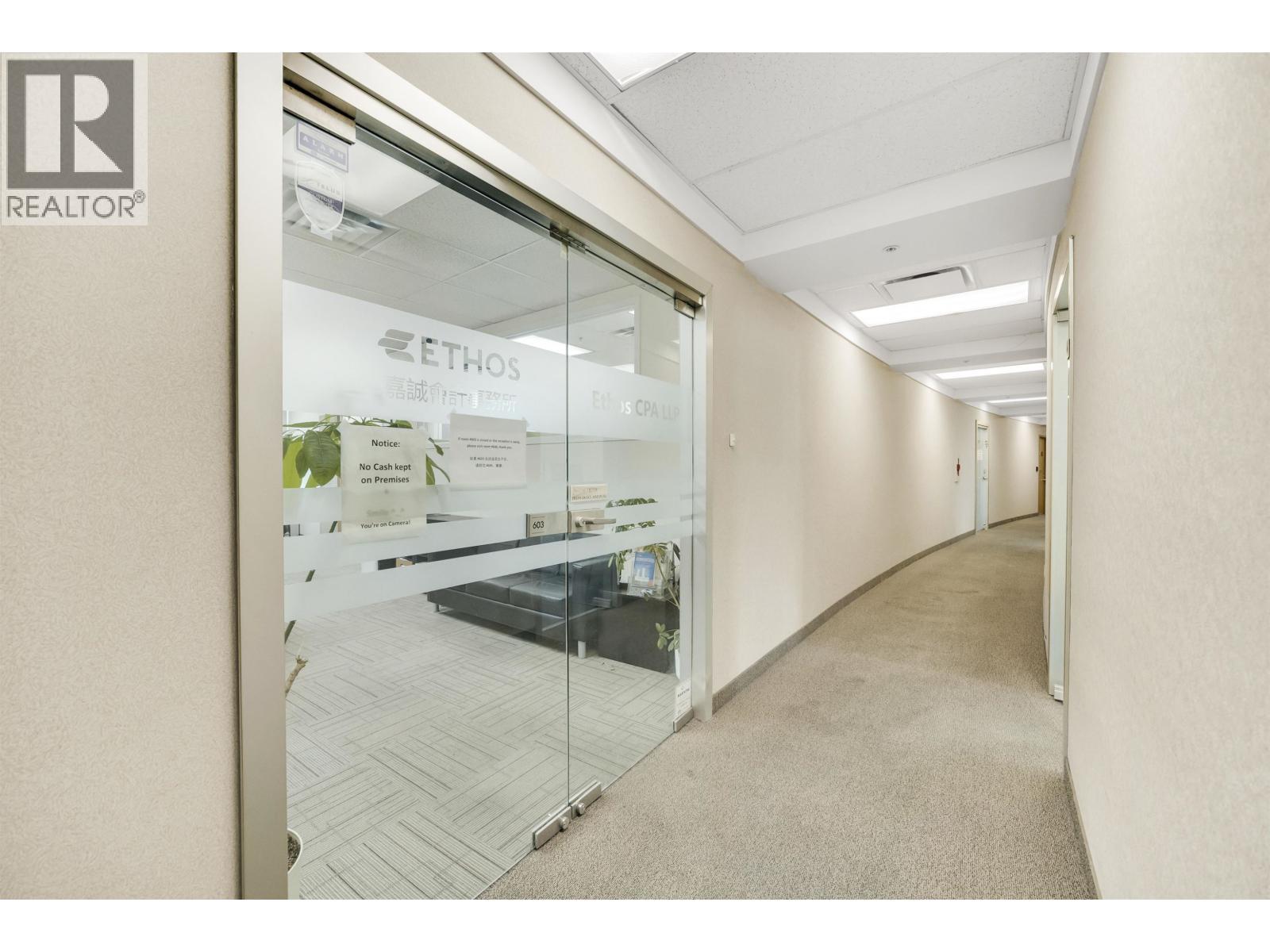 605 4538 Kingsway, Burnaby, BC