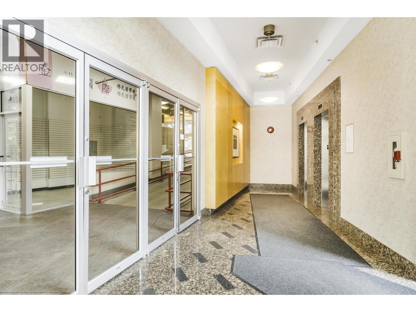 605 4538 Kingsway, Burnaby, BC