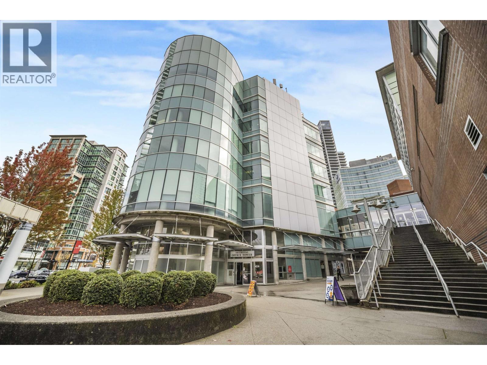 605 4538 Kingsway, Burnaby, BC