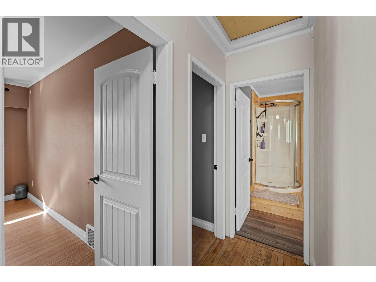 1938 Parker Drive, Merritt, BC - Indoor Photo Showing Other Room