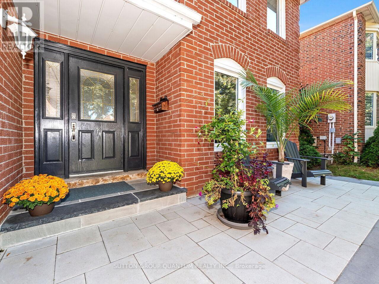 1872 Flintlock Court, Mississauga, ON - Outdoor With Exterior