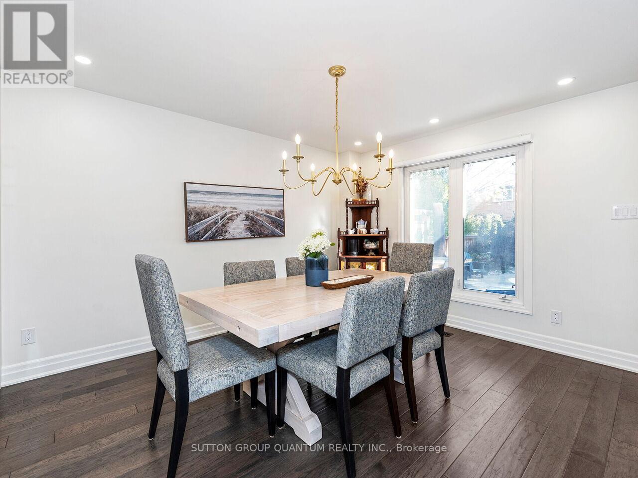 1872 Flintlock Court, Mississauga, ON - Indoor Photo Showing Dining Room
