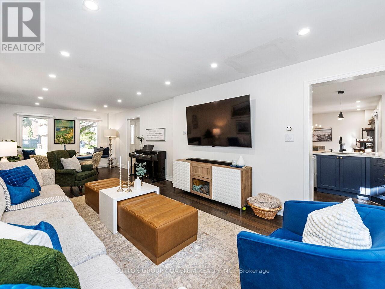 1872 Flintlock Court, Mississauga, ON - Indoor Photo Showing Living Room
