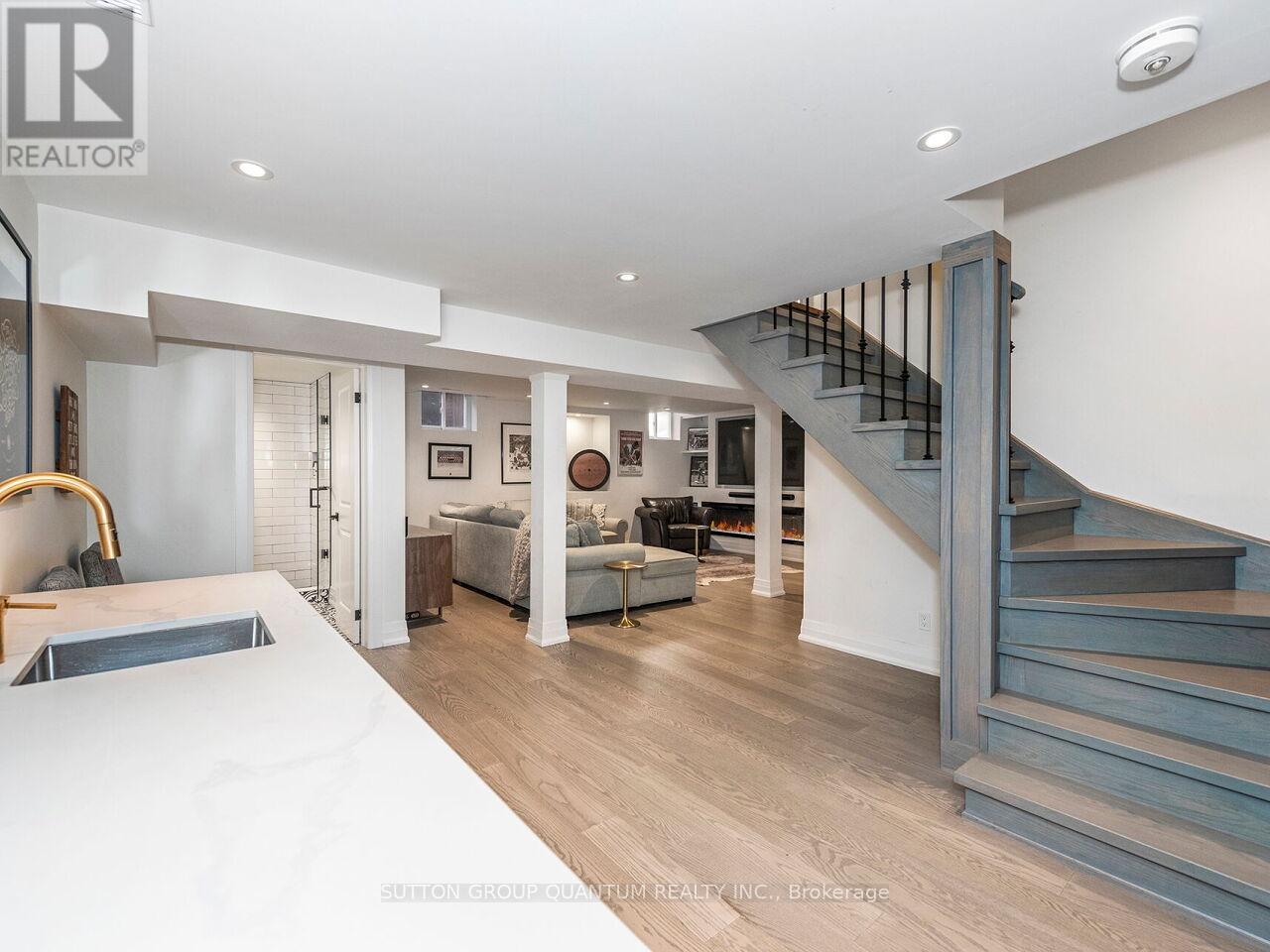 1872 Flintlock Court, Mississauga, ON - Indoor Photo Showing Other Room