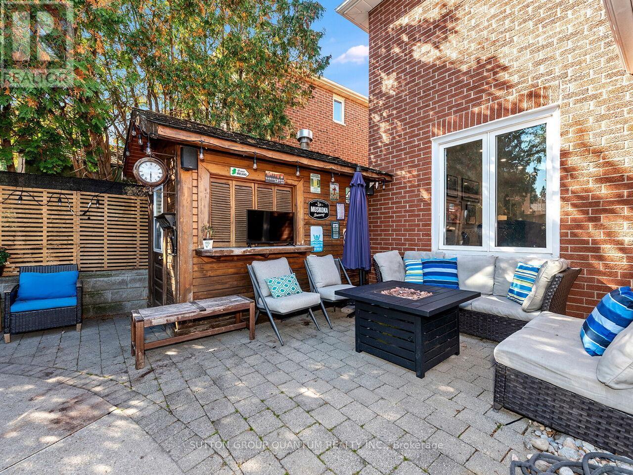 1872 Flintlock Court, Mississauga, ON - Outdoor With Deck Patio Veranda With Exterior