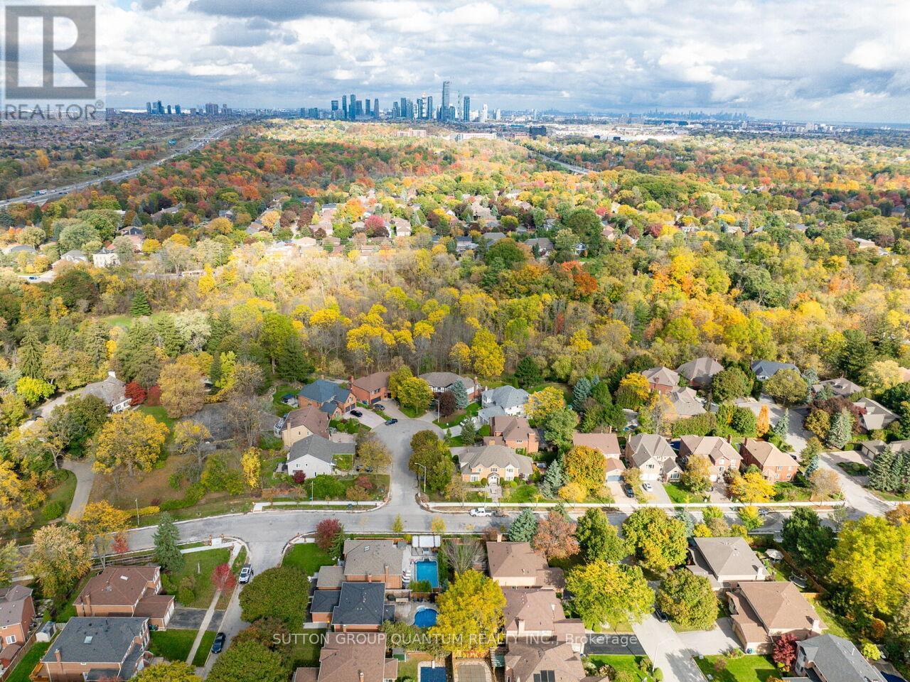 1872 Flintlock Court, Mississauga, ON - Outdoor With View