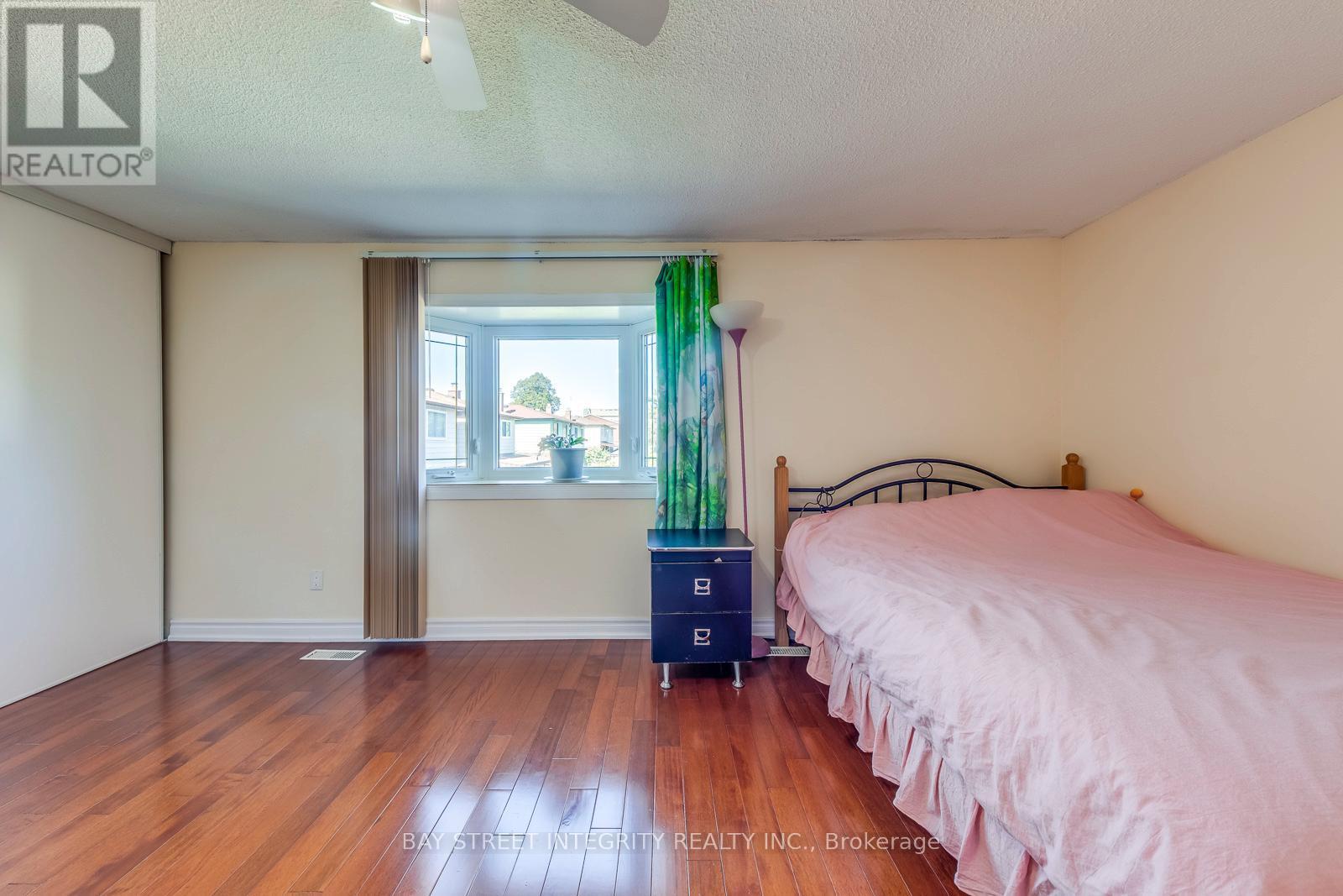 200 Invergordon Avenue, Toronto, ON - Indoor Photo Showing Bedroom