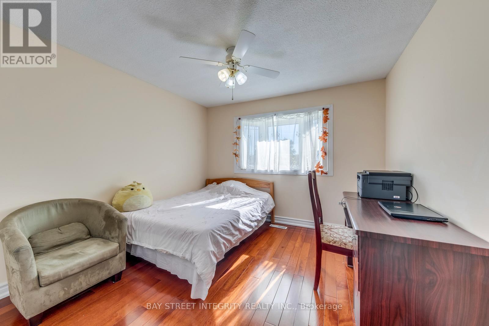 200 Invergordon Avenue, Toronto, ON - Indoor Photo Showing Bedroom