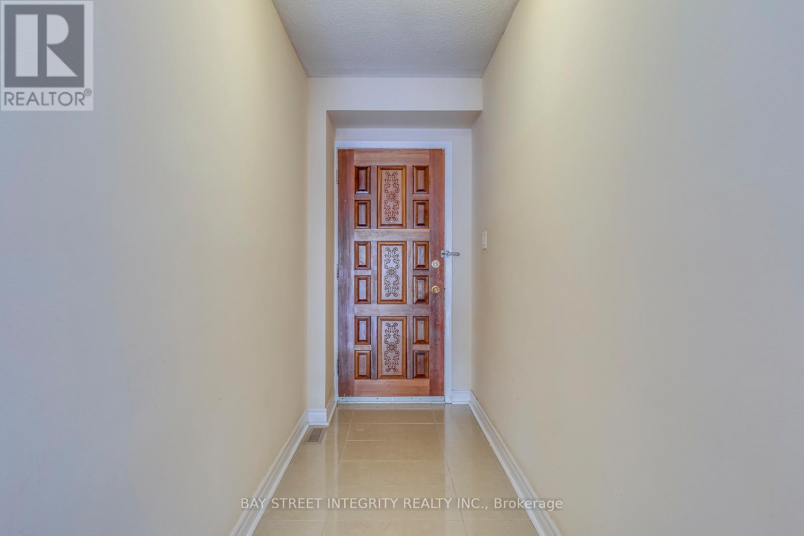 200 Invergordon Avenue, Toronto, ON - Indoor Photo Showing Other Room