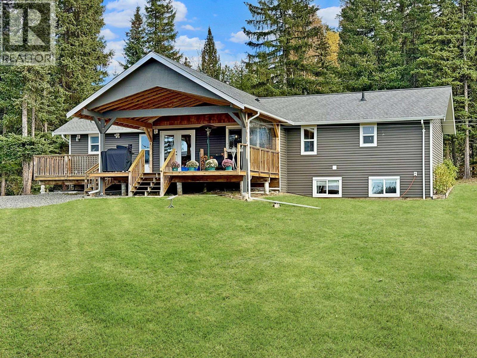 6284 Macabar Road, Deka Lake / Sulphurous / Hathaway Lakes, BC - Outdoor With Deck Patio Veranda