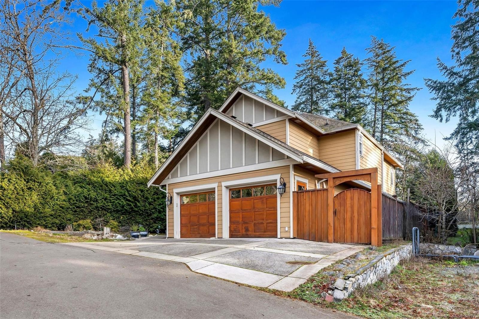 411 Conway Rd, Saanich, BC