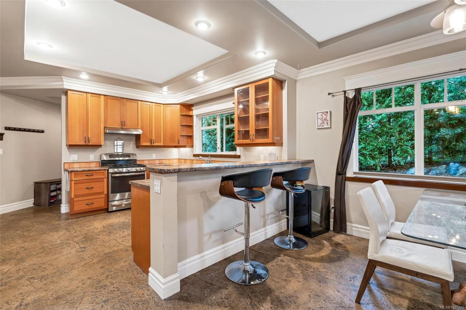 411 Conway Rd, Saanich, BC