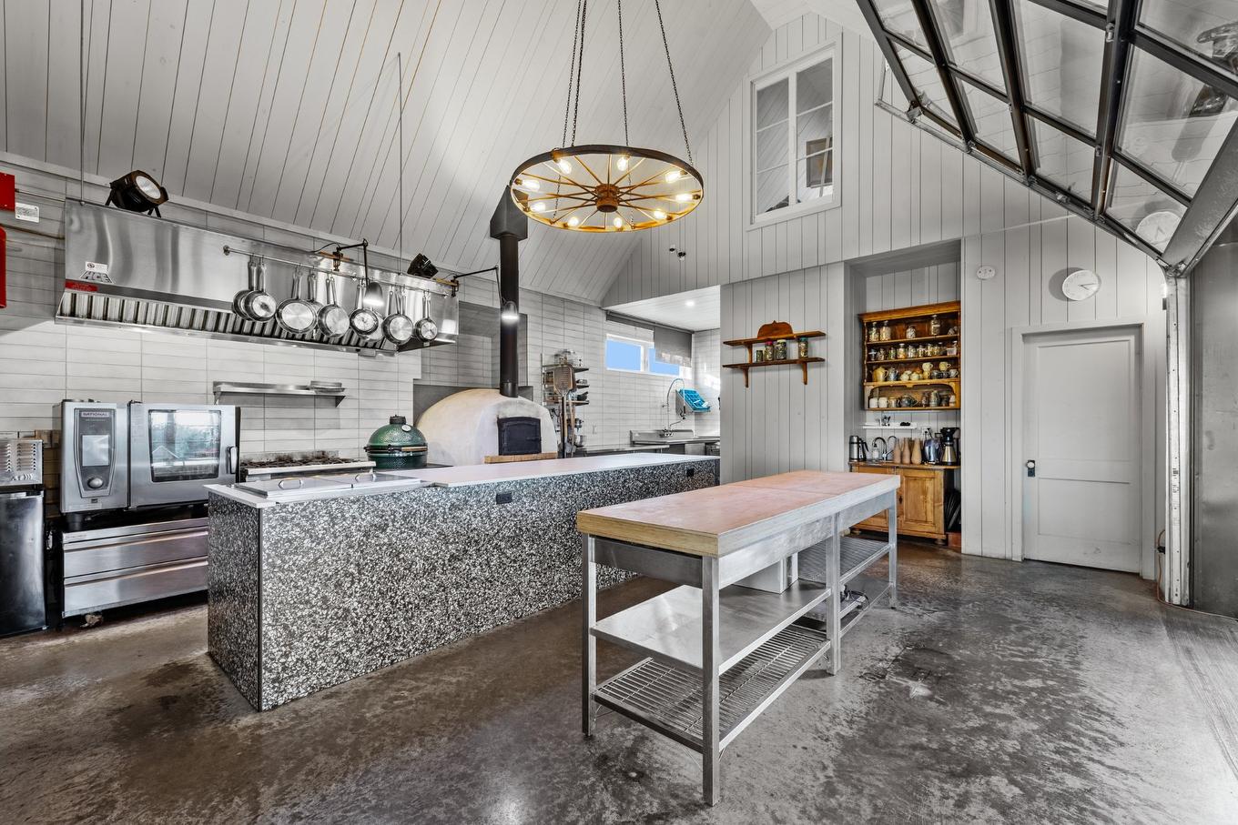 Restaurant - 980 Ch. Du Grand-Bernier, Saint-Blaise-Sur-Richelieu, QC