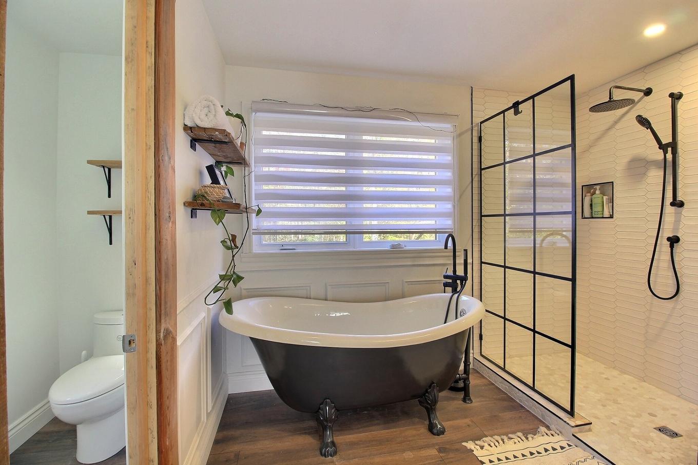 Bathroom - 91 Rue Meunier, Eastman, QC - Indoor Photo Showing Bathroom