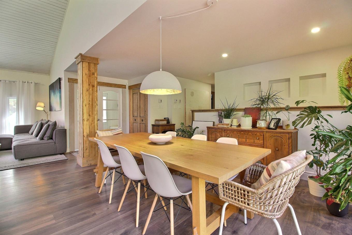 Dining room - 91 Rue Meunier, Eastman, QC - Indoor Photo Showing Dining Room