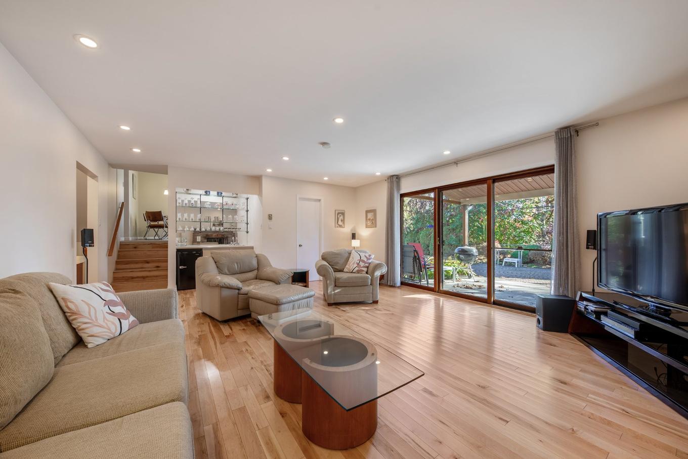 Salle familiale - 52 Rue Lebel, Saint-Jean-Sur-Richelieu, QC - Indoor Photo Showing Living Room