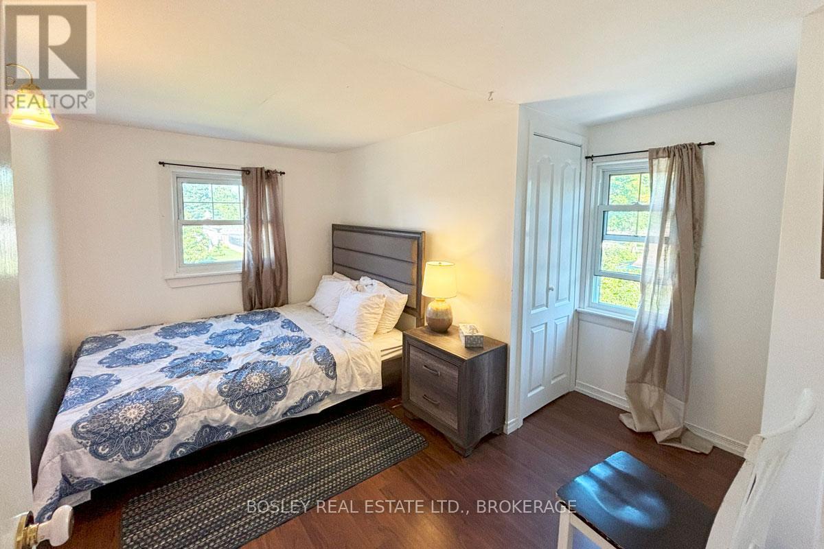 330 Mary Street, Niagara-On-The-Lake (Town), ON - Indoor Photo Showing Bedroom