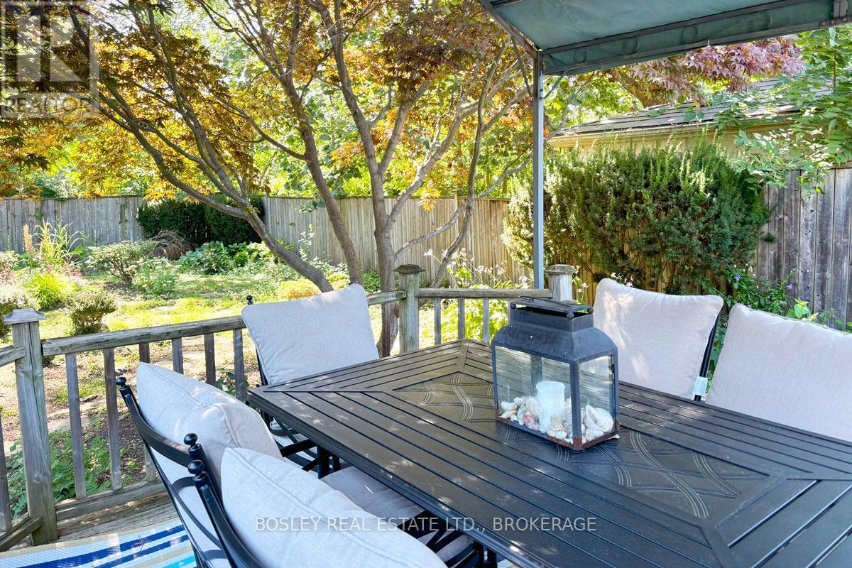 330 Mary Street, Niagara-On-The-Lake (Town), ON - Outdoor With Deck Patio Veranda