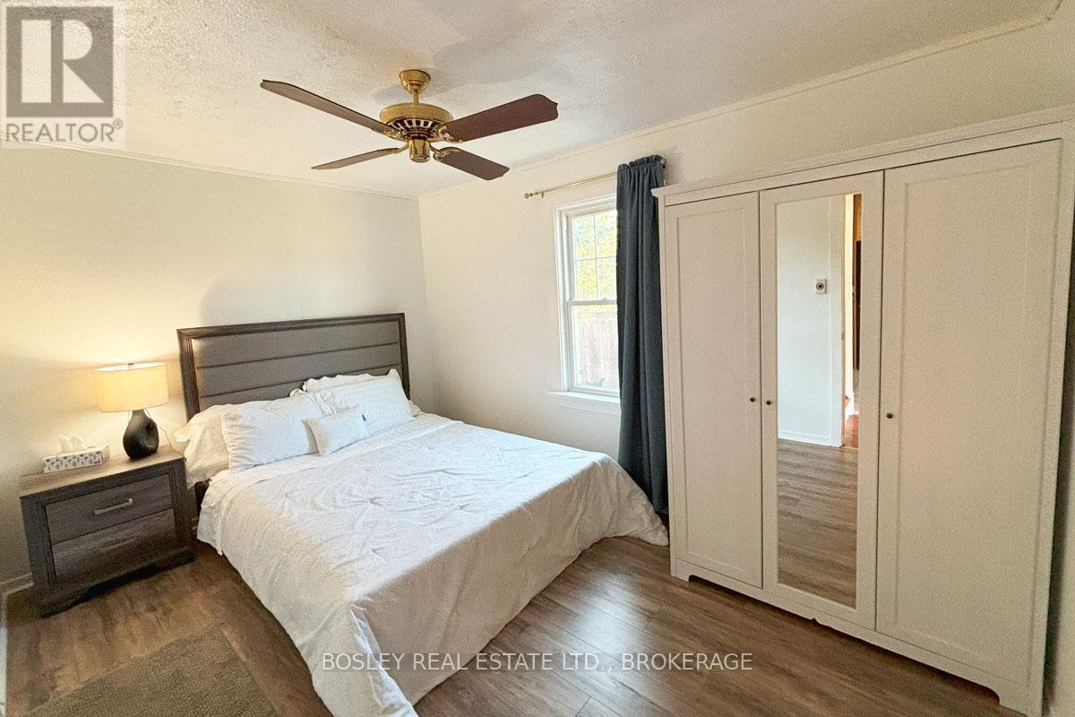 330 Mary Street, Niagara-On-The-Lake (Town), ON - Indoor Photo Showing Bedroom
