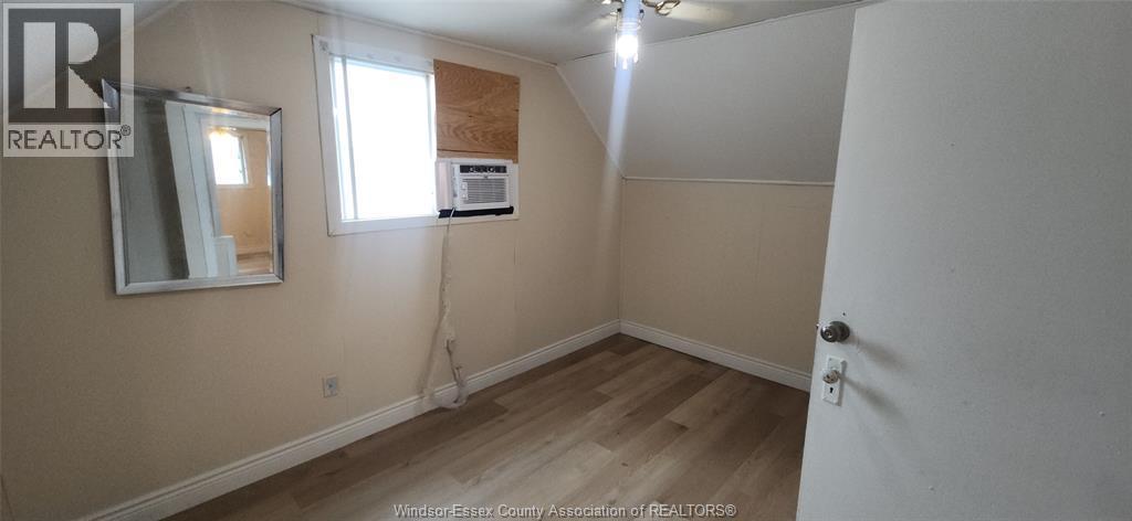 1256 California Avenue, Windsor, ON - Indoor Photo Showing Other Room