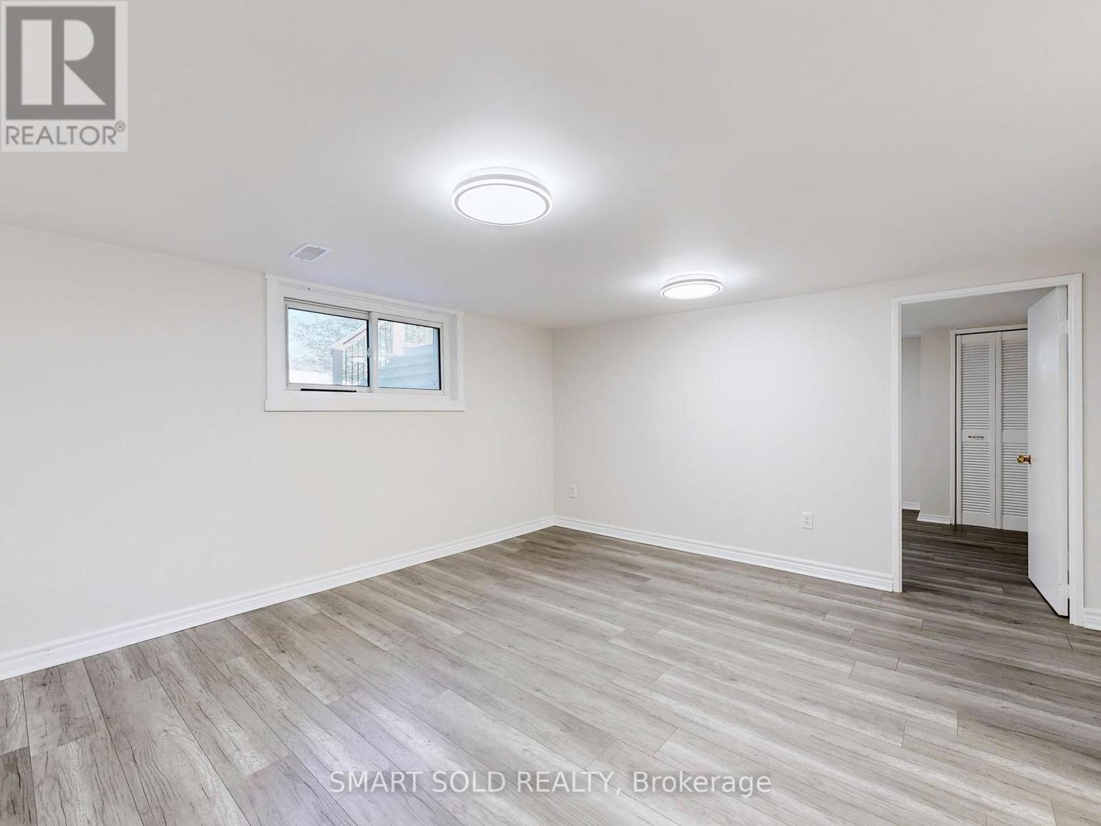 1051 Janette Street, Newmarket, ON - Indoor Photo Showing Other Room