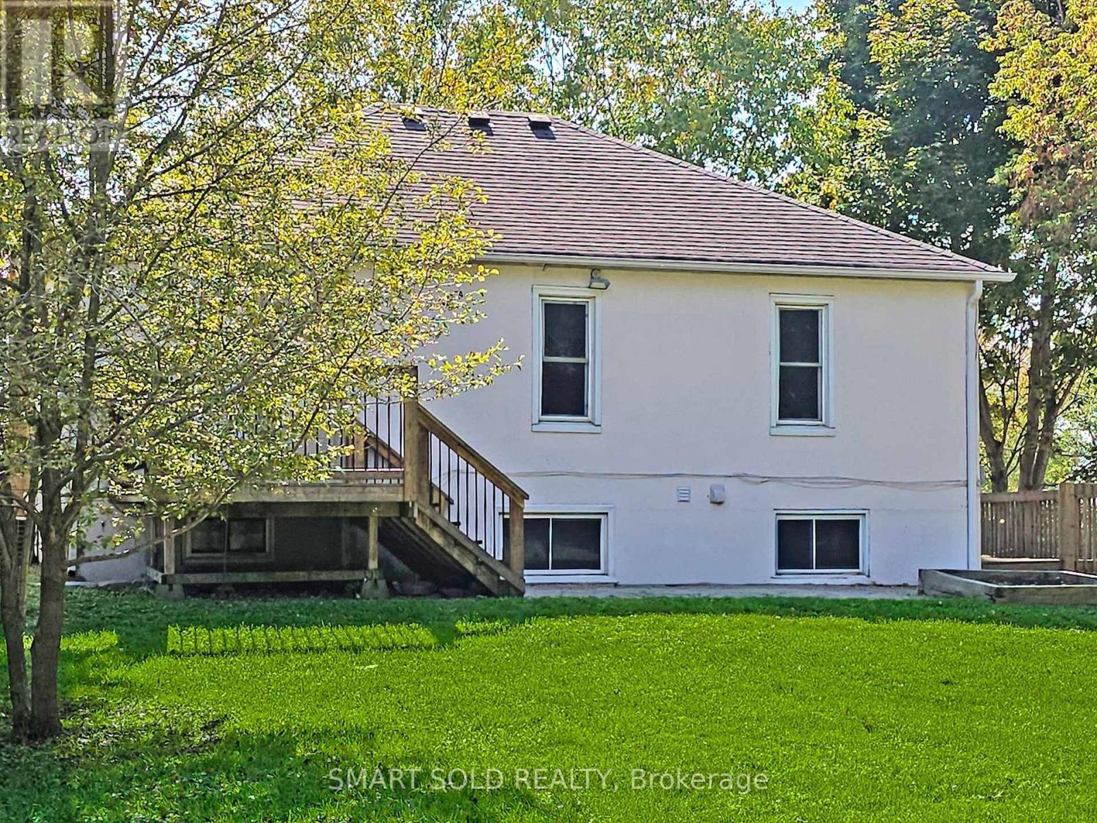 1051 Janette Street, Newmarket, ON - Outdoor