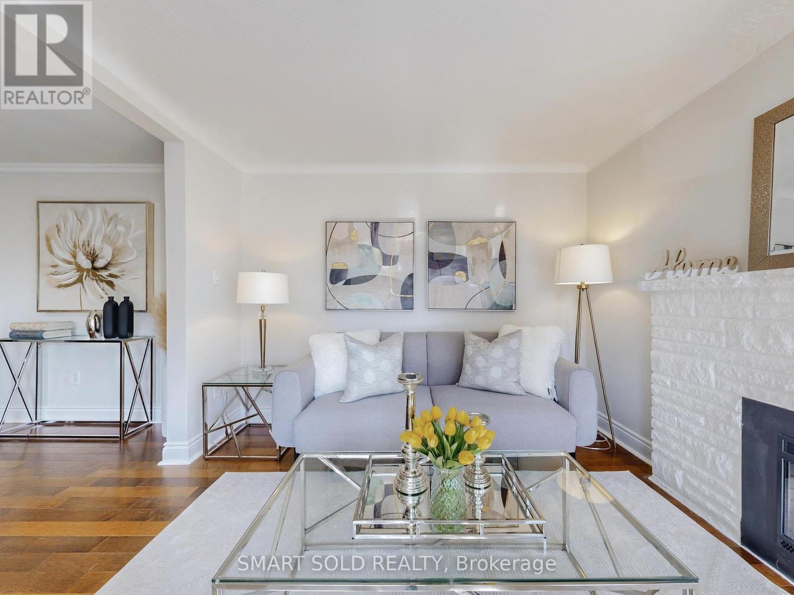 1051 Janette Street, Newmarket, ON - Indoor Photo Showing Living Room With Fireplace