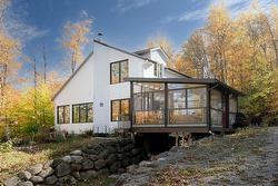 213 Ch. des Grandes-Côtes La Minerve, QC J0T 1S0