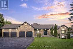 39 VANDERPOST CRESCENT Essa, ON L0L 2N0