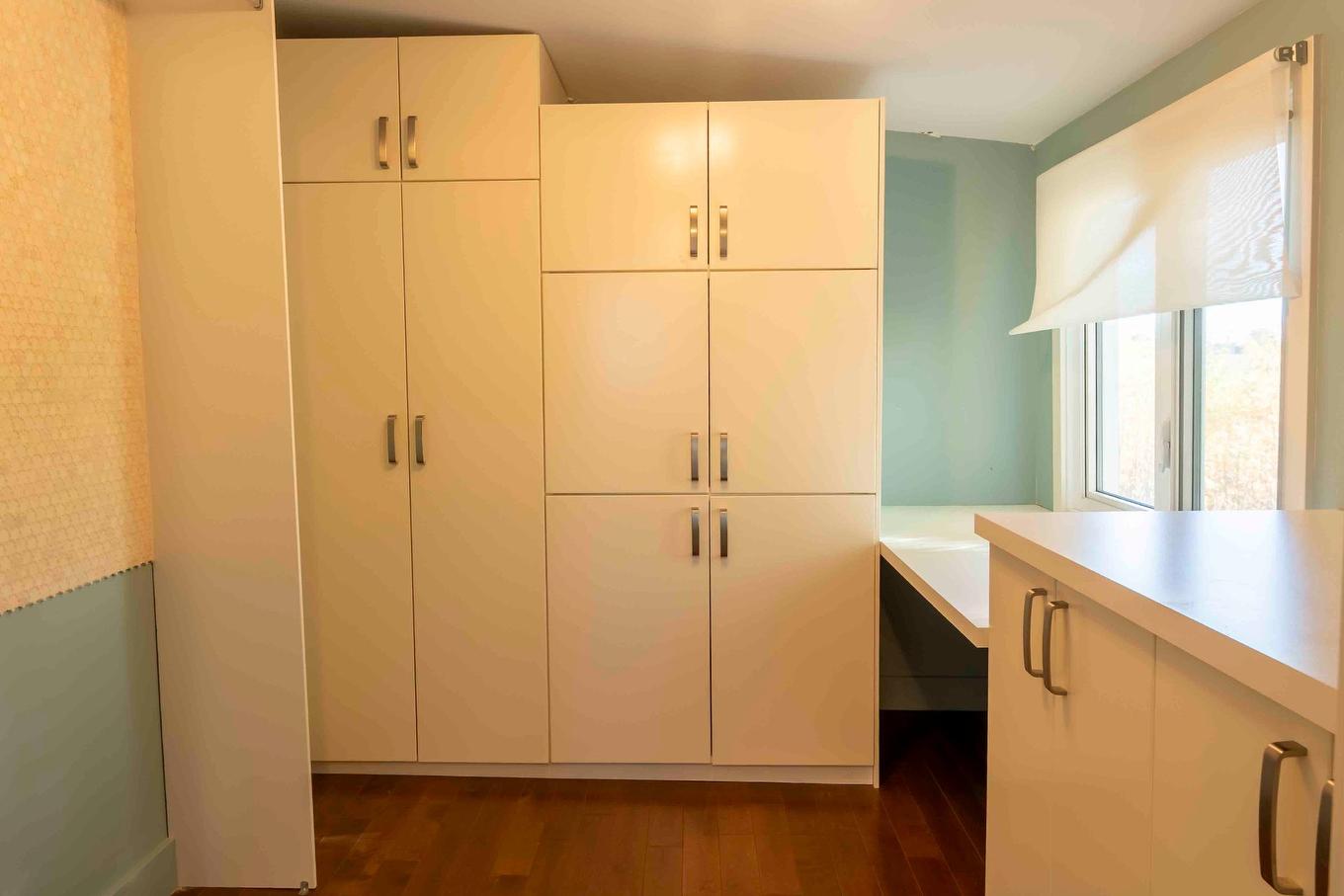 Salle de lavage - 4016 Ch. St-Charles, Terrebonne (Lachenaie), QC - Indoor