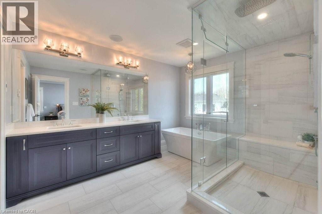 12 George Street, Waterloo, ON - Indoor Photo Showing Bathroom