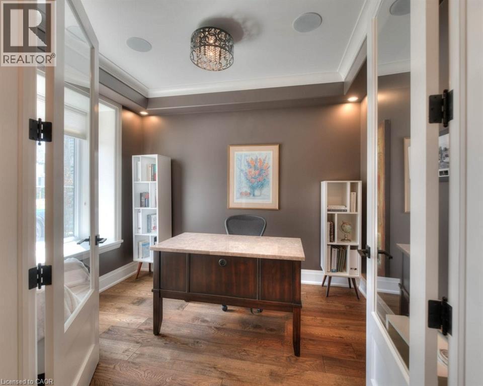 12 George Street, Waterloo, ON - Indoor