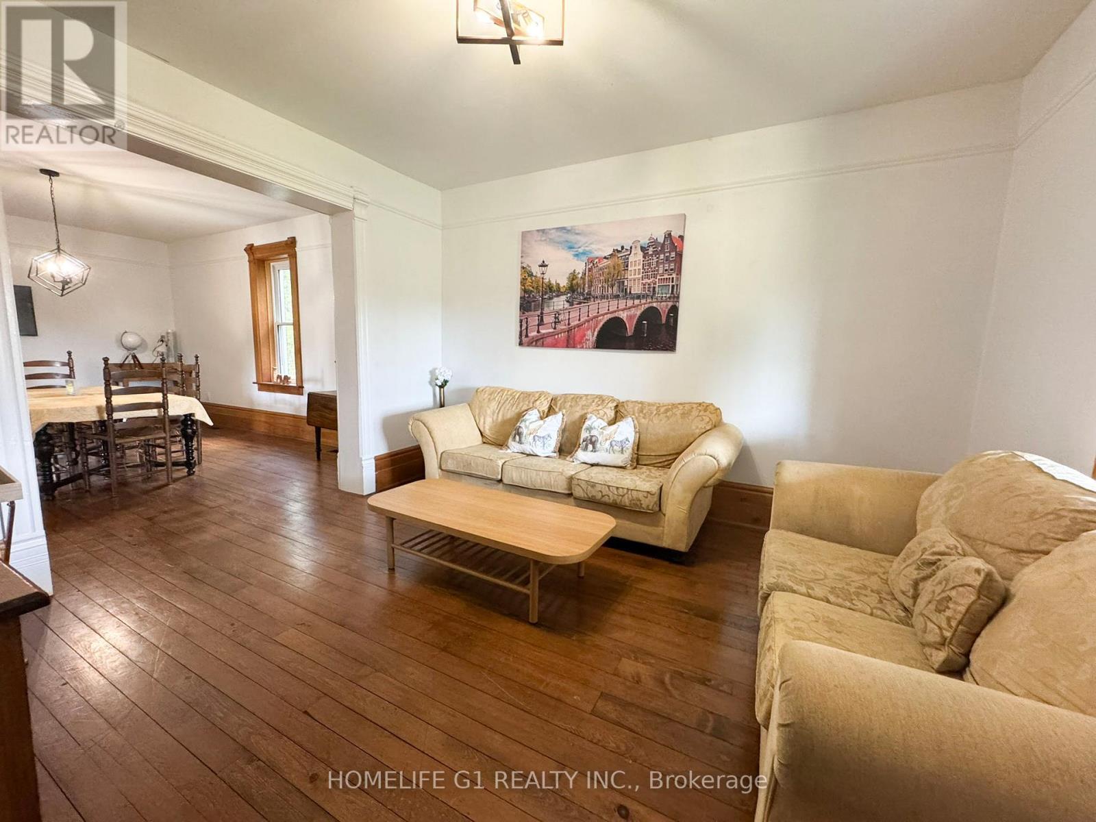 18692 Kennedy Road, Caledon, ON - Indoor Photo Showing Living Room