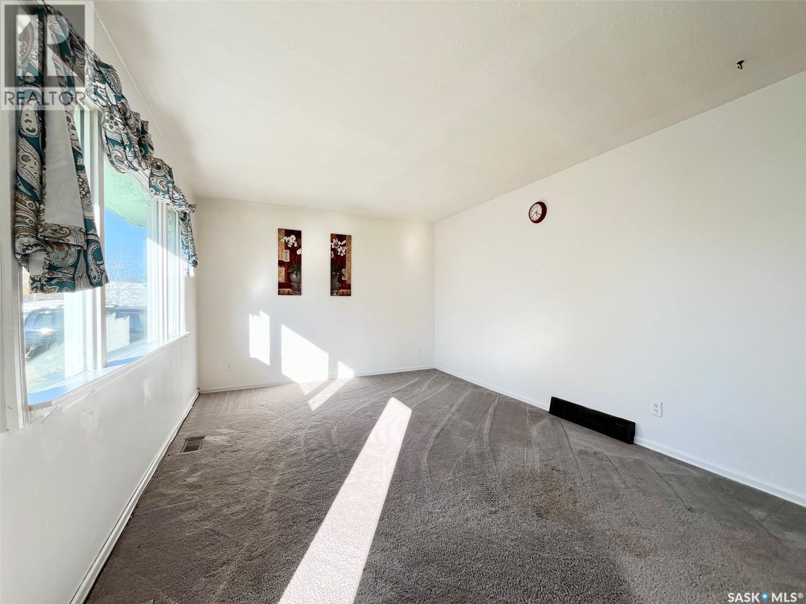 113 1St Street W, Smeaton, SK - Indoor Photo Showing Other Room