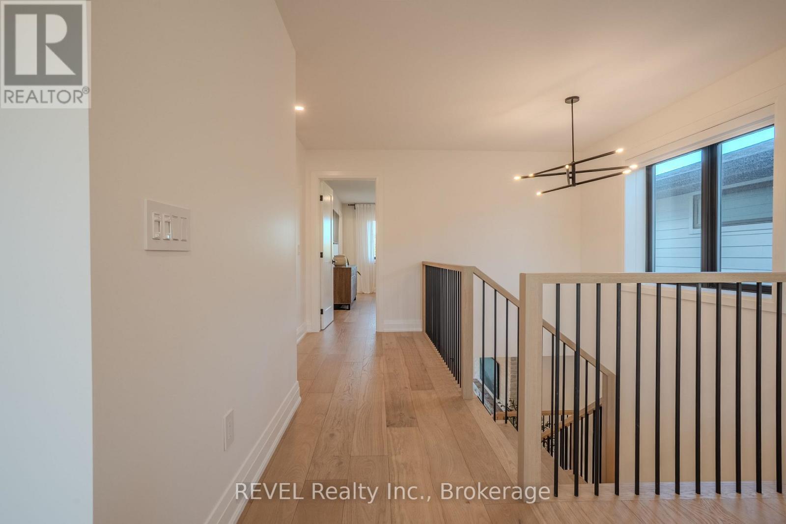 21 Arsenault Crescent, Pelham (Fonthill), ON - Indoor Photo Showing Other Room