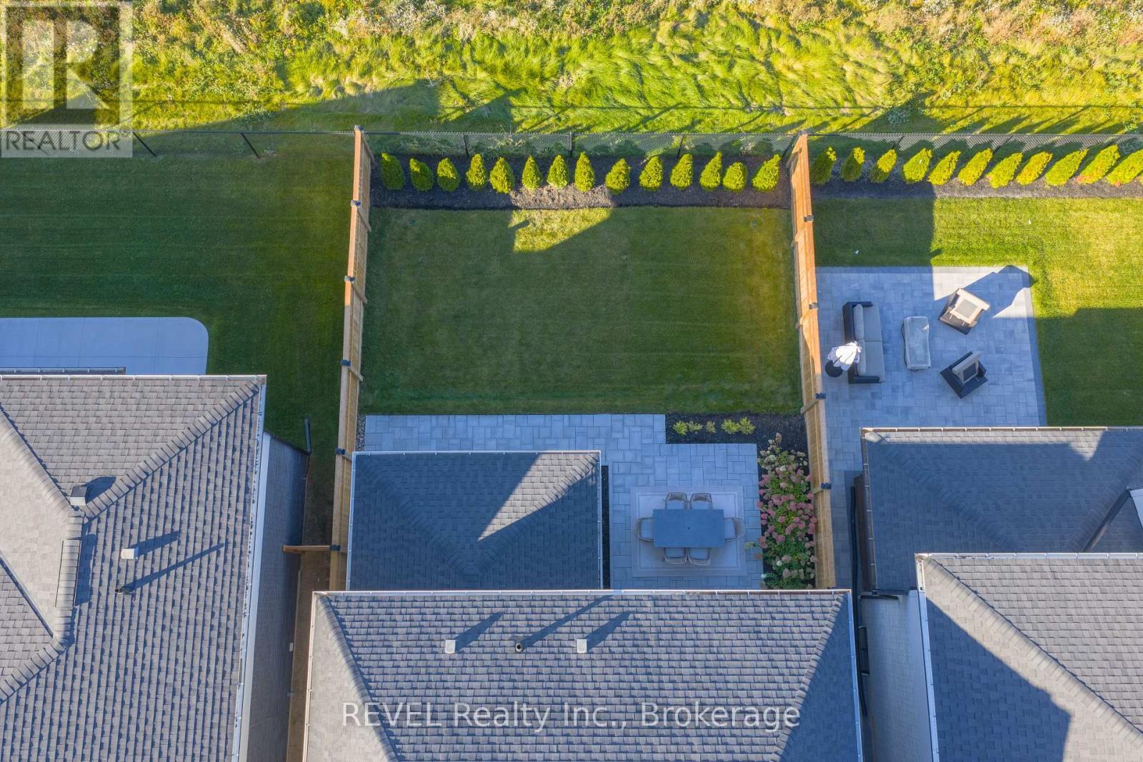 21 Arsenault Crescent, Pelham (Fonthill), ON - Outdoor With Deck Patio Veranda