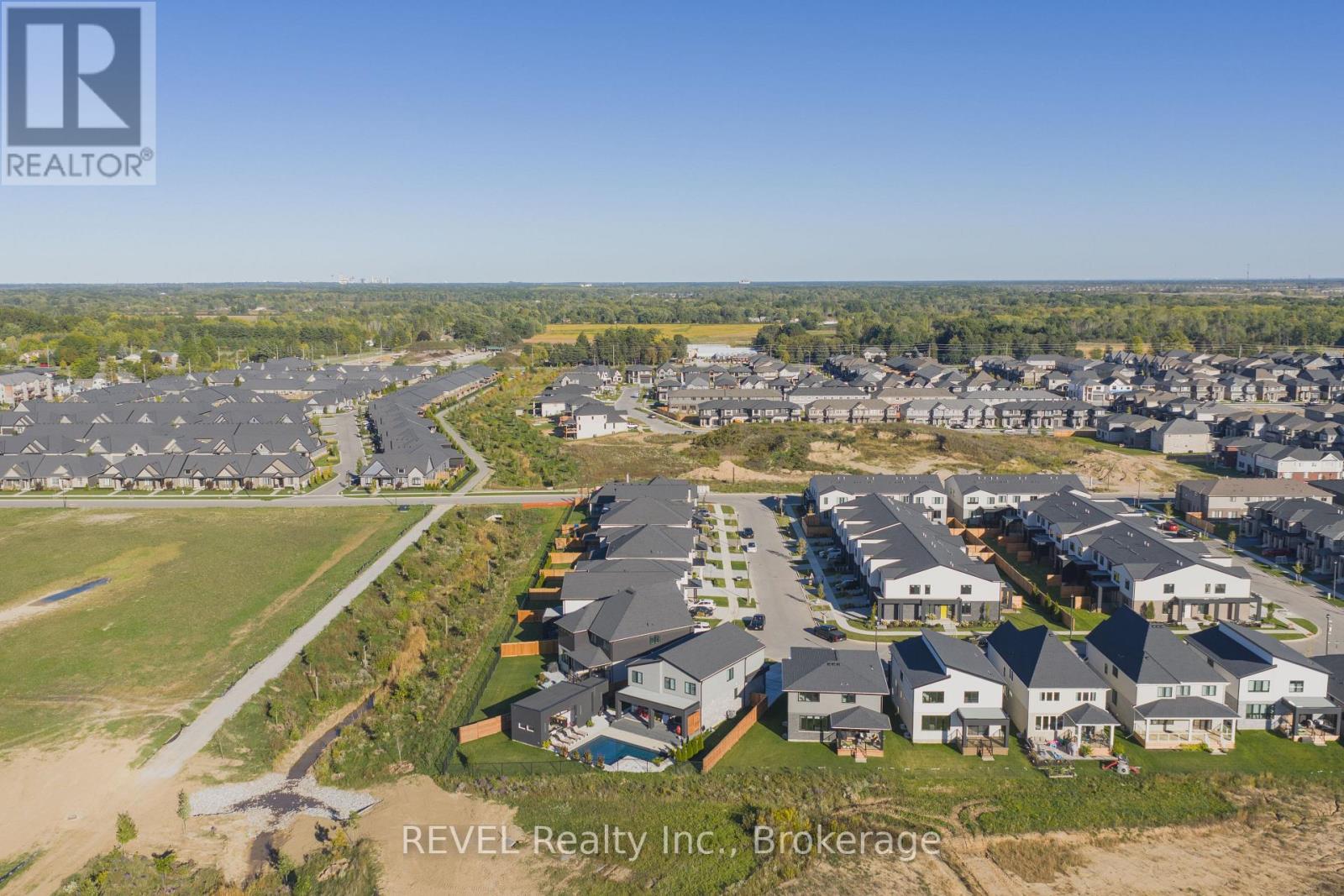 21 Arsenault Crescent, Pelham (Fonthill), ON - With View