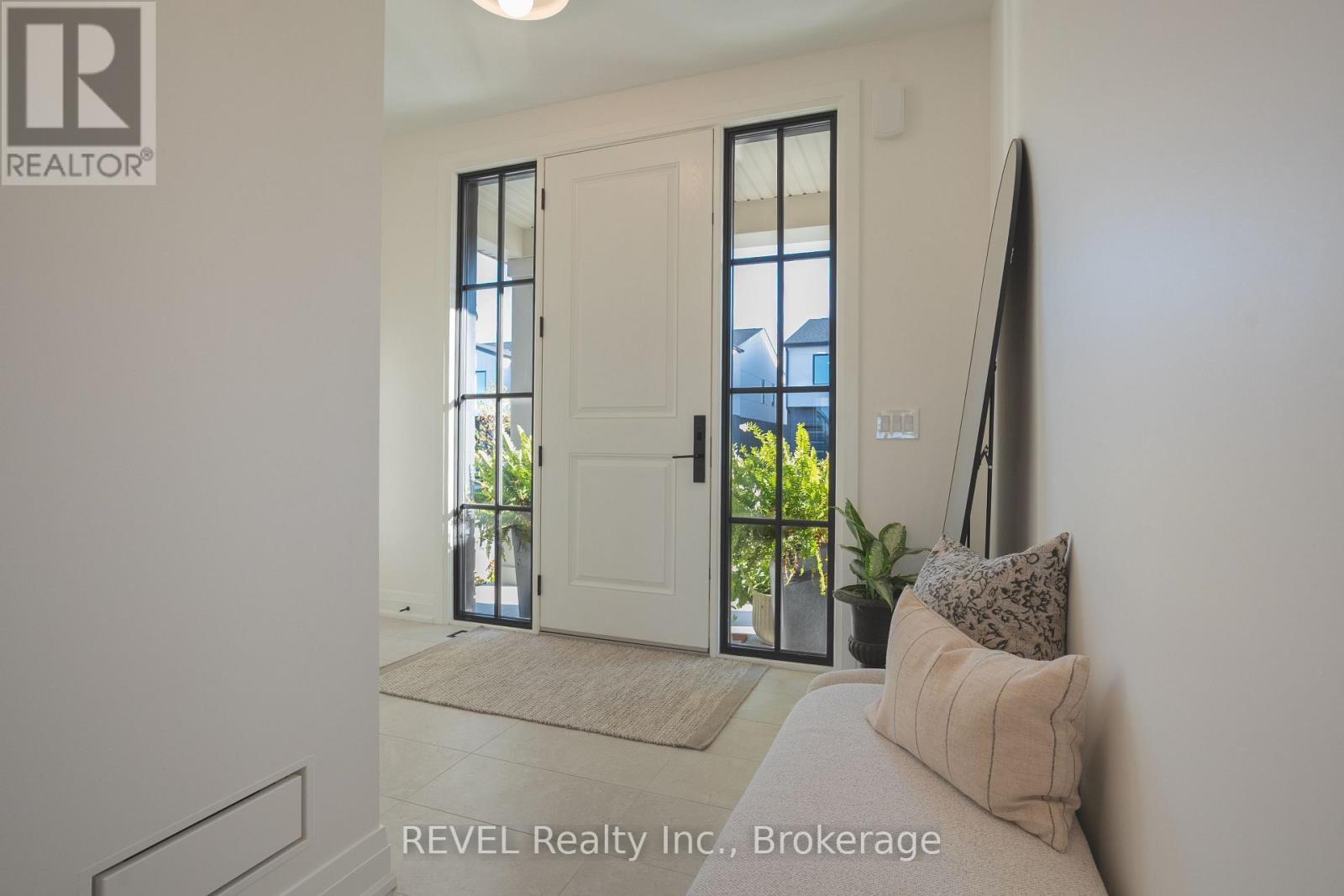 21 Arsenault Crescent, Pelham (Fonthill), ON - Photo Showing Other Room