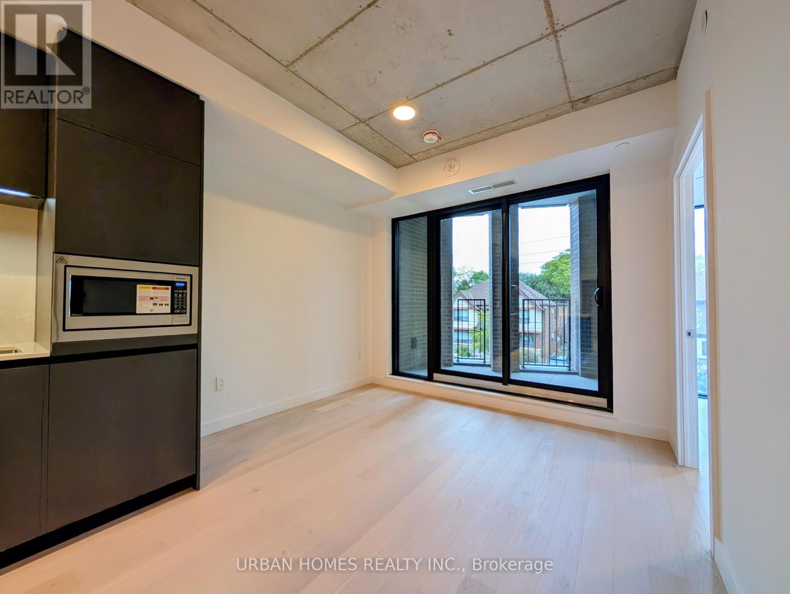 202 - 1720 Bayview Avenue, Toronto, ON - Indoor