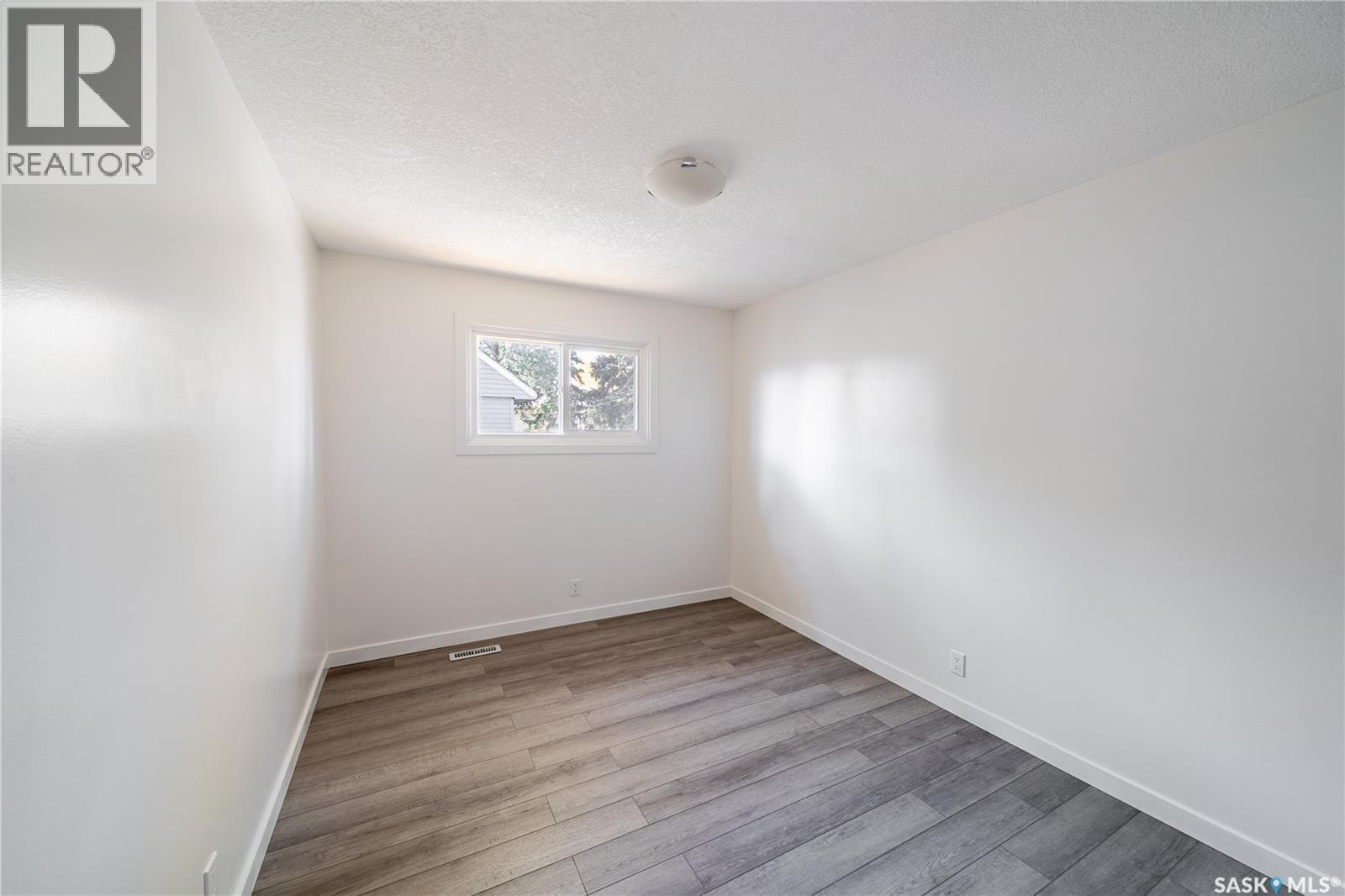 3111 Dewdney Avenue E, Regina, SK - Indoor Photo Showing Other Room