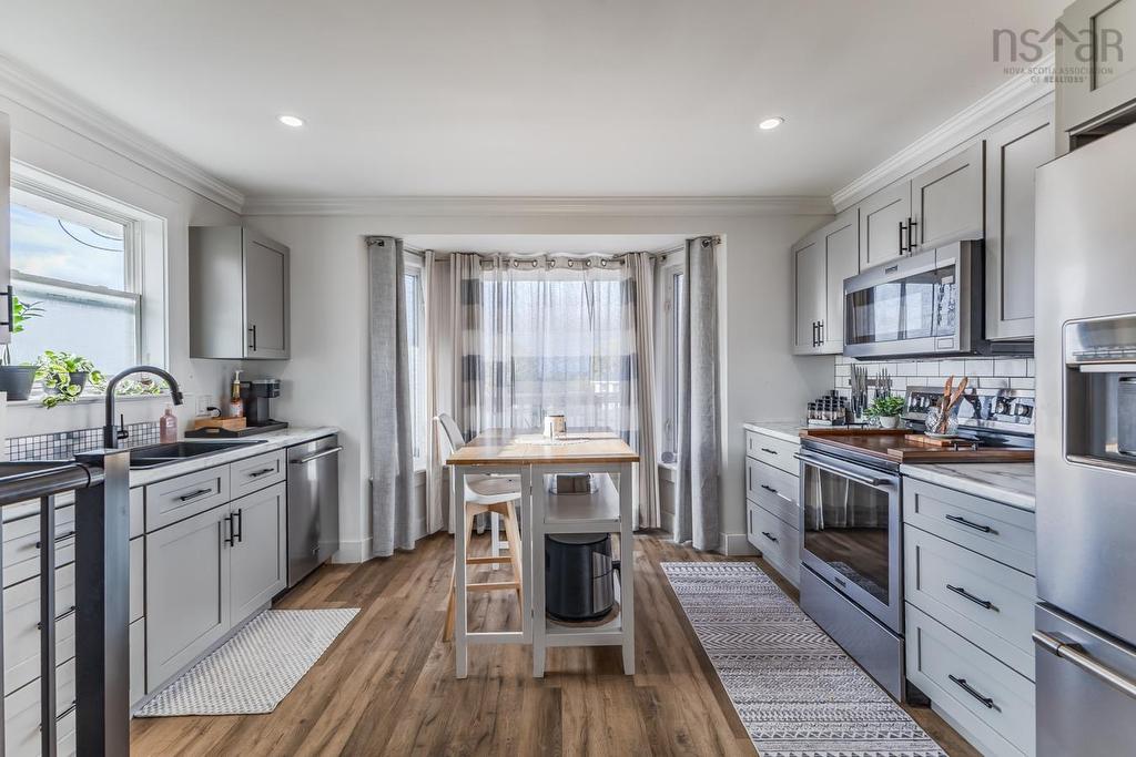 20 Menlow Crt, North River, NS